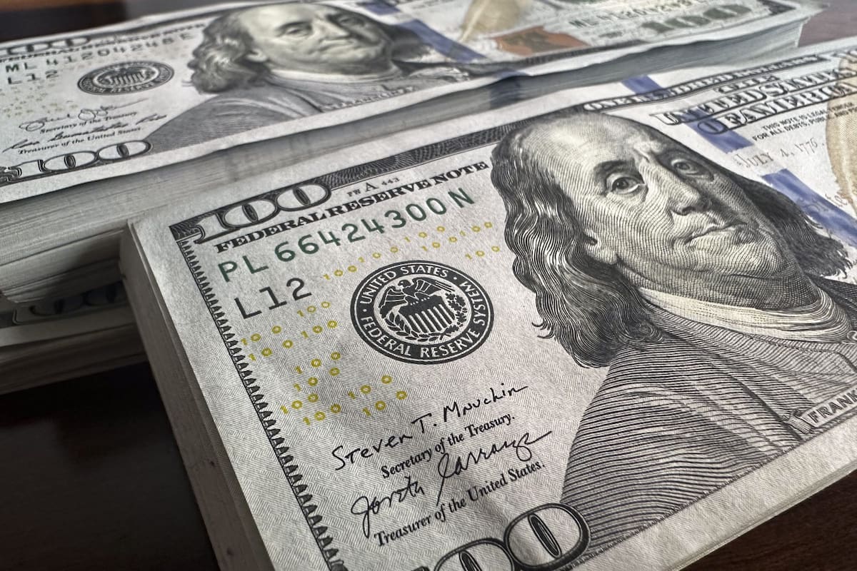 Las distintas cotizaciones del dólar presentan bajas este jueves