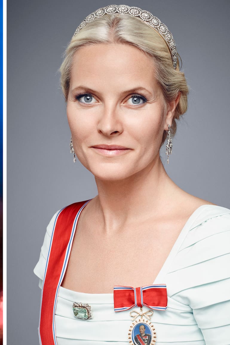 Las dos caras de Mette-Marit: con antifaz, en "La casa del placer" y un retrato oficial, ya como Su Alteza Real, princesa de Noruega.