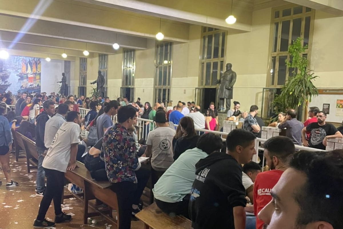 Las elecciones en la UBA le dieron un amplio triunfo al reformismo y una derrota a La Cámpora