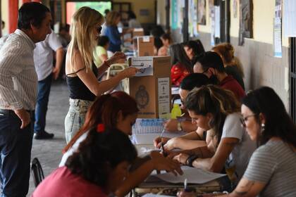 Las elecciones generales de hoy definirán si habrá o no ballottage