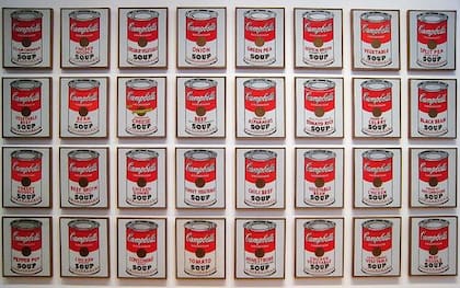 Las emblemáticas latas de sopa Campbell's de Warhol sirvieron para argumentar la sentencia de un juez: “Por más que replique el logo hace ‘uso legítimo’ del copyright al realizar una crítica social al consumismo”, dijo el año pasado un magistrado