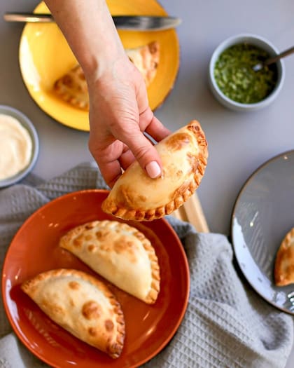 Las empanadas se volvieron el producto estrella y ahora son furor entre los clientes de Marisol y Nina