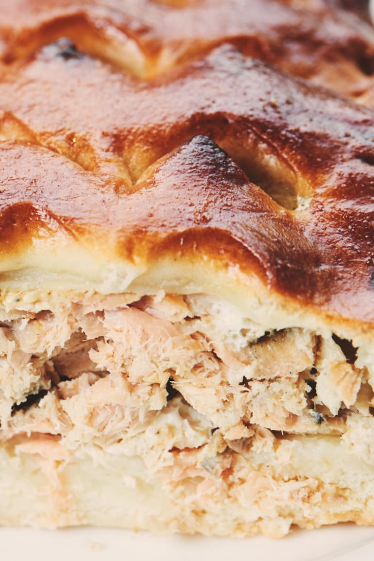 Las empanadas, tartas y pasteles rellenos con pescado protagonizan las mesas de Pascua.