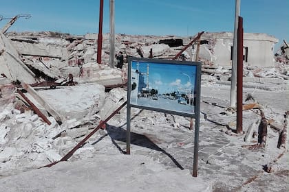 Hoy en día, Epecuén es una ciudad fantasma y en ruinas