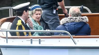 Las encuestas sugieren que es más probable que los espectadores más jóvenes asuman que "The Crown" es un relato preciso de lo que sucedió.