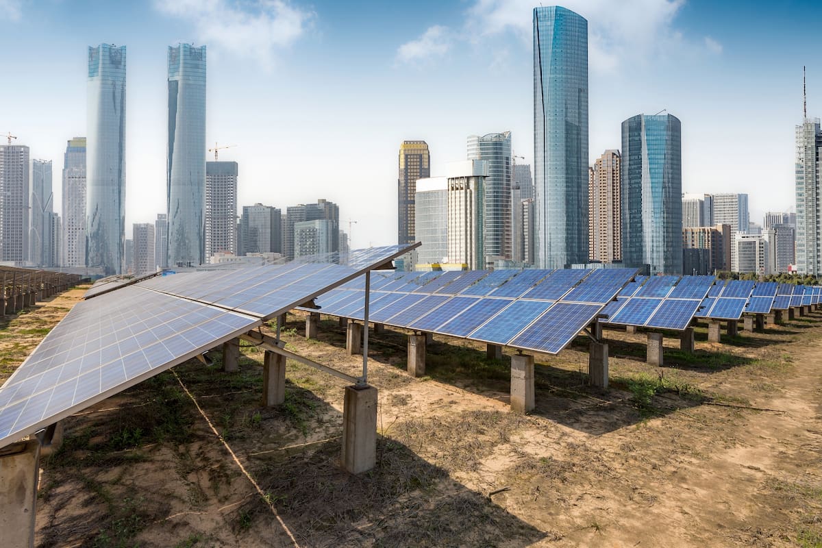 Las energías renovables requieren de gran cantidad de metales y de tierras raras cuya extracción produce una contaminación del suelo muy superior a la de los combustibles fósiles