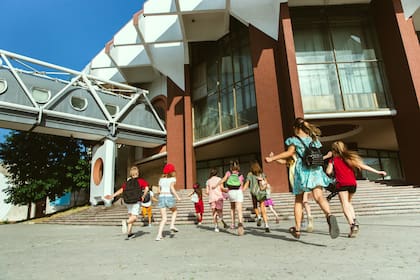 Las escuelas de algunos estados de EE.UU. reciben plata de los premios no reclamados en la lotería