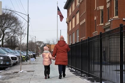 Las escuelas públicas de Chicago afrontan una brecha presupuestaria de más de 700 millones de dólares (REUTERS)