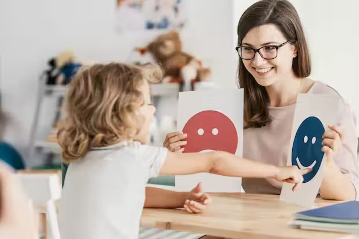 Las escuelas son esenciales para que se adquieran conocimientos y habilidades socioemocionales