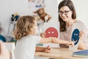 Las escuelas son esenciales para que se adquieran conocimientos y habilidades socioemocionales