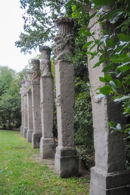 Las esculturas están inspiradas en la antigua divinidad romana Terminus