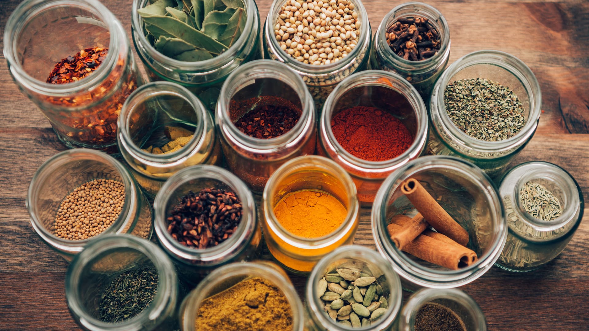 Las especias y/o condimentos son elementos muy importantes en la cocina