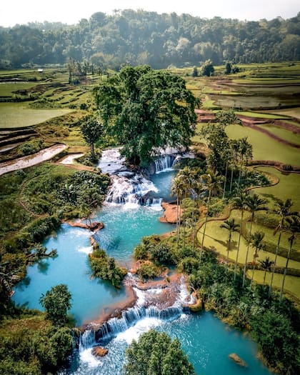 Las espectaculares cascadas de Lapopu, una de las atracciones de la Isla de Sumba.