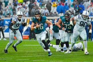 Las esperanzas de playoffs de los Chiefs se desvanecen tras derrota $20-10 ante Texans
