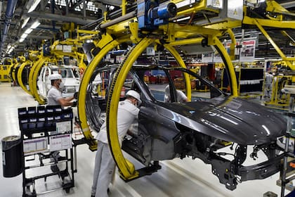 Las expectativas referidas a la recuperación de la economía de Brasil se redujeron fuertemente