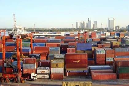 Las exportaciones aumentaron solo un 0,9% internual, mientras que las importaciones subieron un 19,7%.
