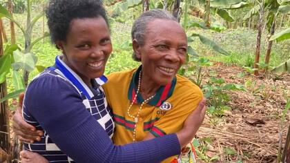 Las familias de Yankurije y su suegra, Bernadette, tienen un vínculo cercano y se mantienen unidas por el amor