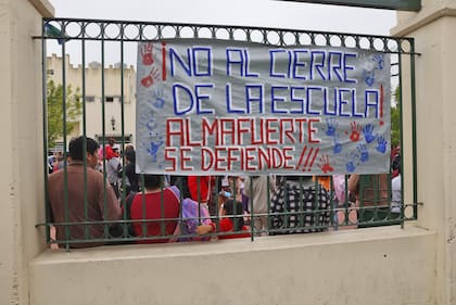 Las familias destacan el papel que el Almafuerte cumplió en una zona con una oferta educativa limitada
