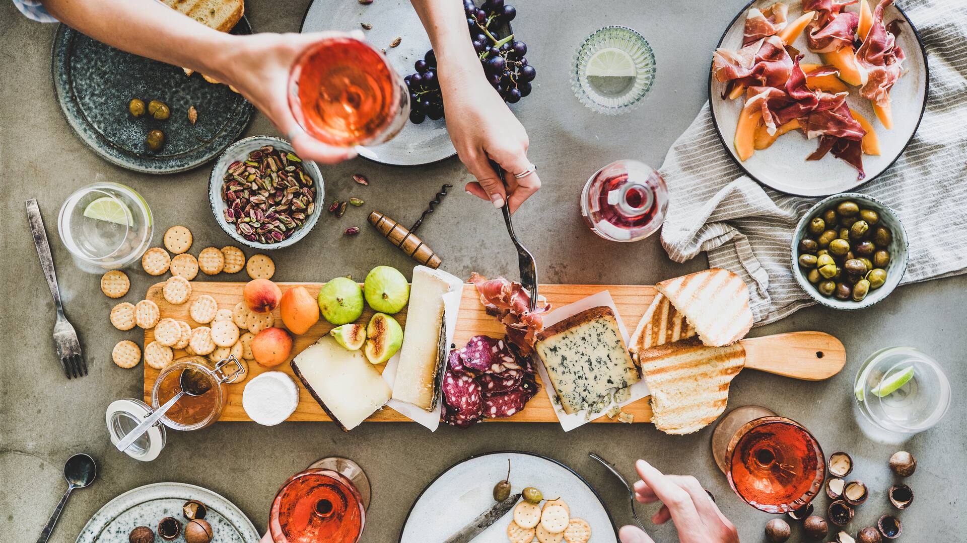 "Las fiestas no deben convertirse en un campo de batalla entre la comida saludable y la vida social”, Laura Romano, nutricionista