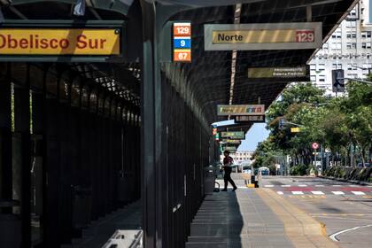 El metrobus de 9 de Julio sin pasajeros