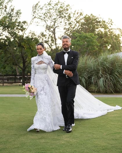 Las fotos inéditas que compartió Candelaria Tinelli de su boda con Coti Sorokin: “Un universo ideal”