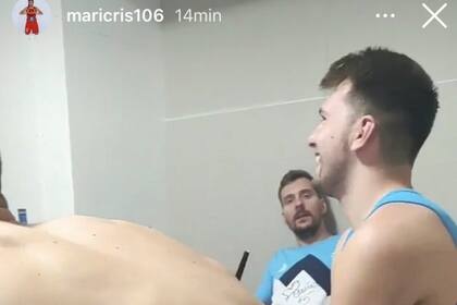 Las fotos subidas a Instagram, por la española Cristina Ouviña, con Luka Doncic como parte de la celebración del plantel de Eslovenia