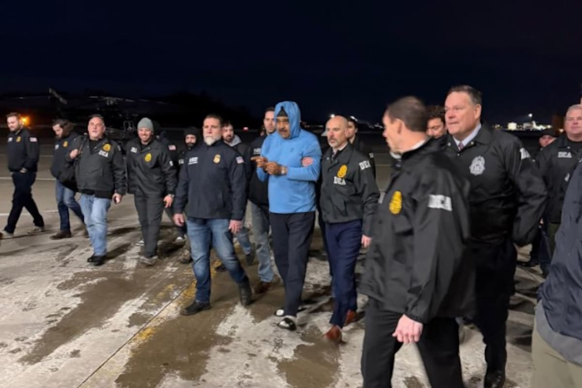 Las fotos y videos de la llegada de Nicolás Maduro a Nueva York tras su captura: “Feliz año nuevo”