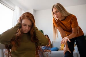 Las frases negativas de las personas infelices pueden estar dirigidas a ellos mismos o, en muchos casos, para invalidar los progresos de los demás (imagen ilustrativa)