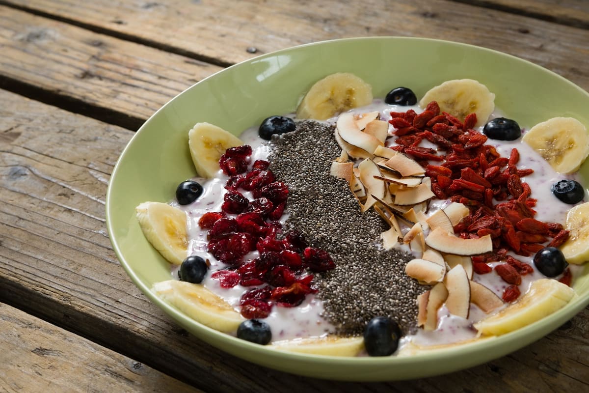 Las frutas, cereales y el chía pueden servirte para mejorar tu ánimo