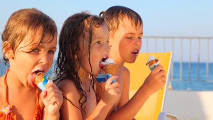 Los argentinos comen, en promedio, casi siete kilos de helado por año