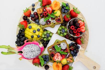 Las frutas son aliadas en todo tipo de dietas (Foto ilustrativa: PEXELS)