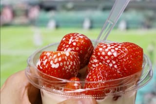 Wimbledon también se juega en la billetera: cuánto cuesta comer, brindar y llevarse un recuerdo del All England