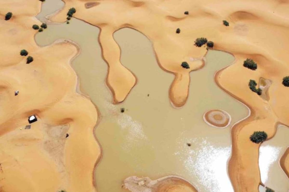 Las fuertes lluvias han provocado la formación de lagos en el desierto del Sahara