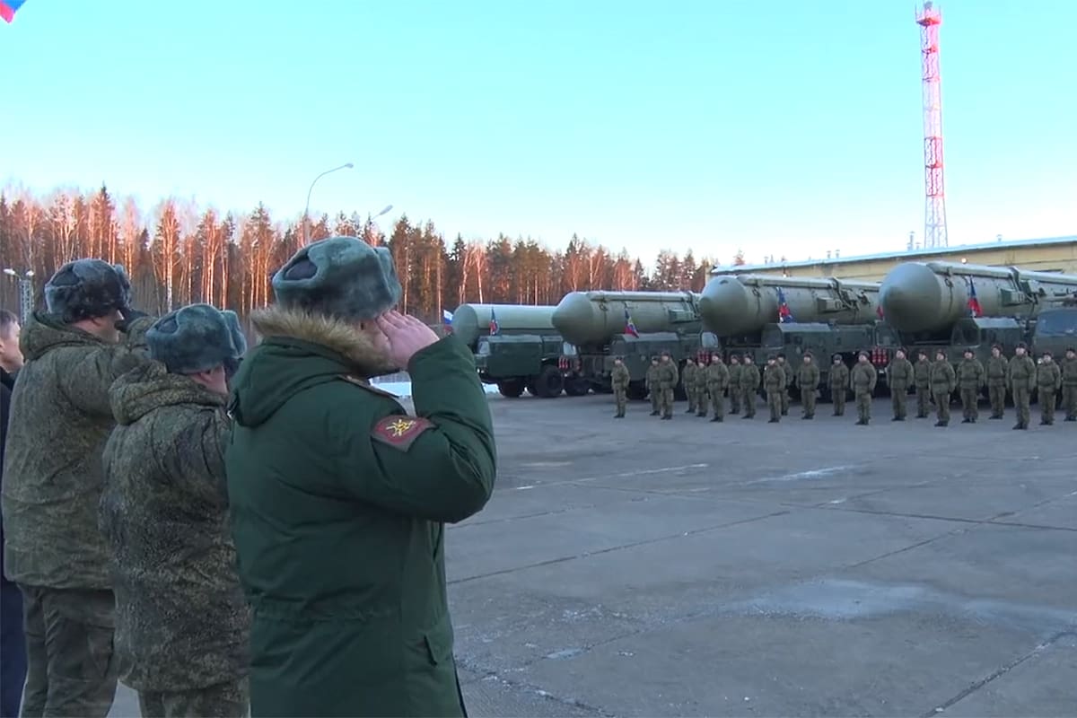 Las fuerzas militares rusas formadas durante un evento militar