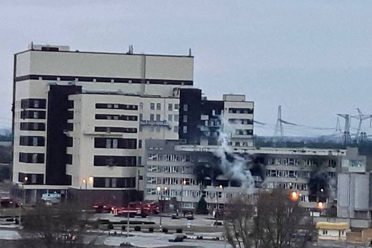 Las fuerzas rusas tomaron la planta nuclear de Zaporiyia, la más grande de Europa, en los primeros días del conflicto