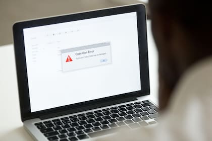 Las funciones de tu dispositivo electrónico pueden dar señales de "error" si ha sido reparado por un técnico no oficial.