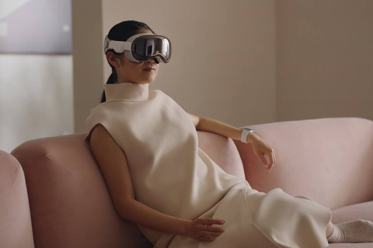 Las gafas Vision Pro de Apple, en una demostración de video de la compañía.