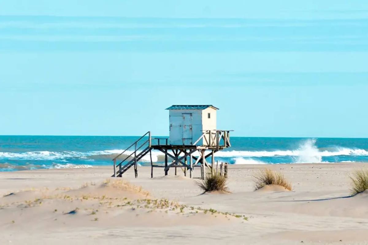 Las Gaviotas es un desarrollo relativamente nuevo con algo más de dos décadas presente en la costa atlántica