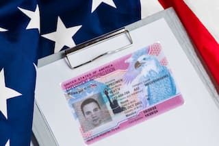 Adiós permiso de trabajo: el limbo migratorio al que se suman miles de migrantes DACA