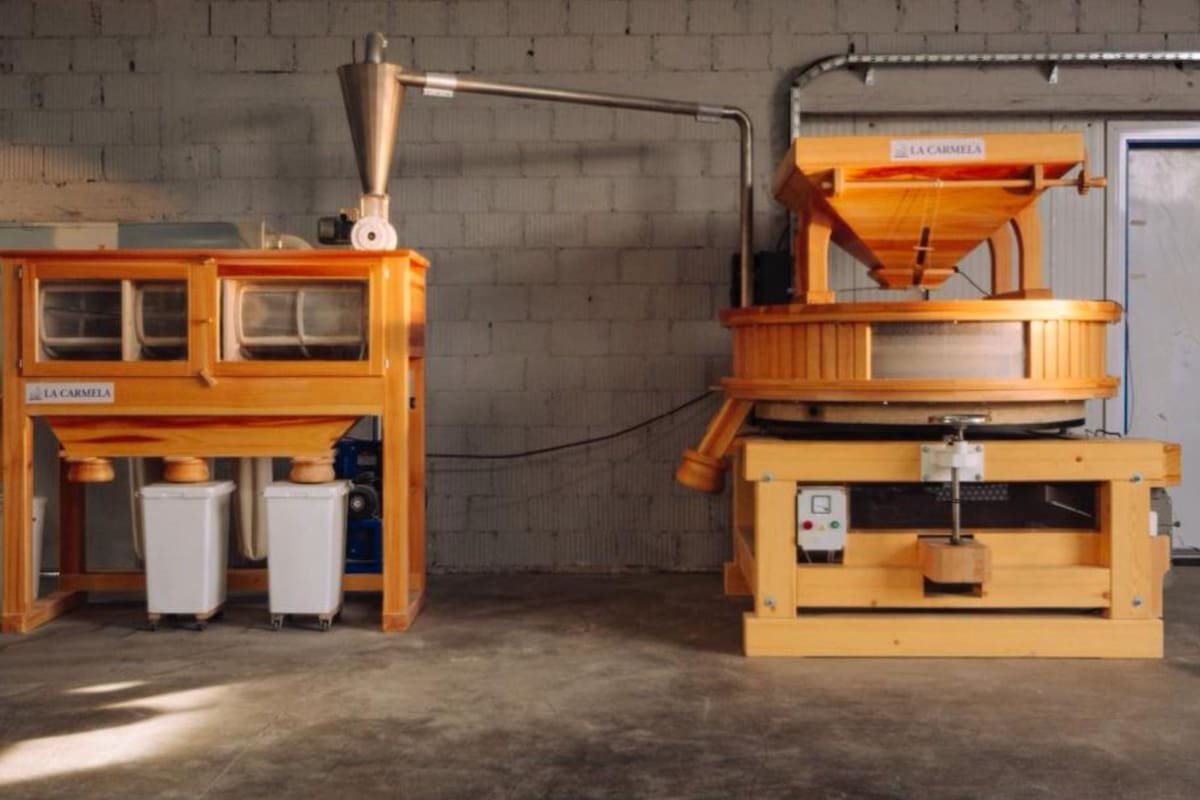 Las harinas molidas a piedra son más ricas en nutrientes y en fibras que las que pasan por el proceso de cilindros, explicaron