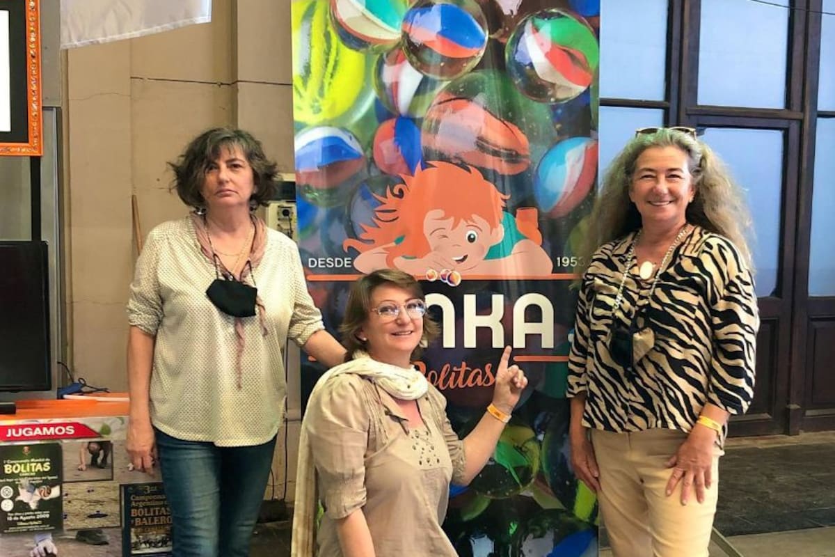Las hermanas Chiarlo gerencian actualmente la fábrica Tinka: de izq. a der, Mariana, Silvina y Rosana