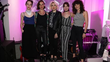Las hermanas Spineta y la hija de Darín