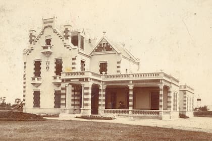 Las hormigas comenzó a construirse en 1886