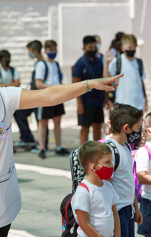 las idas y vueltas de los chicos que no tienen clases presenciales