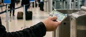 El permiso que sirve para volar, pero no para salir de EE.UU. por el Mundial