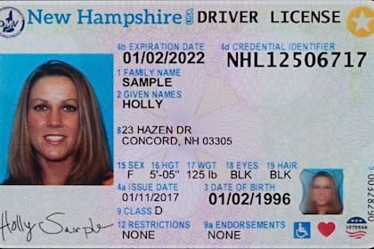 Las identificaciones Real ID de New Hampshire están marcadas con una estrella en la esquina superior derecha para indicar que cumplen con la norma federal