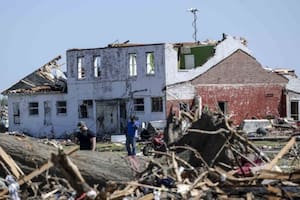Las imágenes de la devastación en Mississippi tras el paso del tornado que dejó al menos 26 muertos