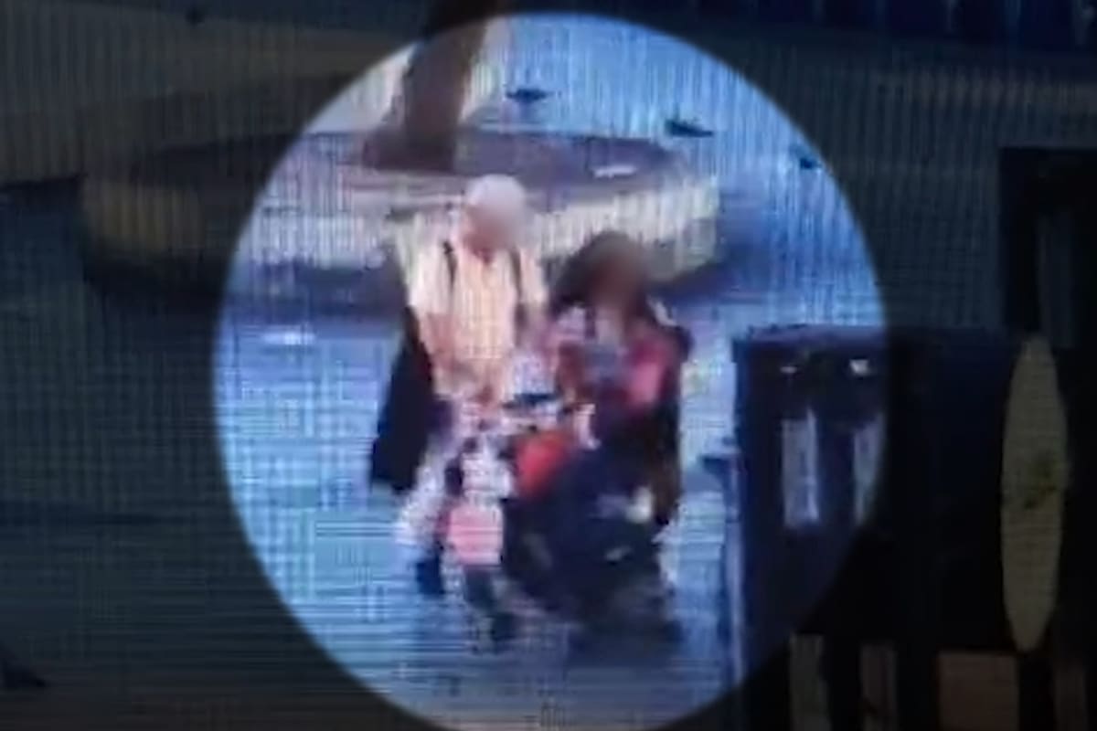 Las imágenes de la pareja que abandonó a la beba en plaza Miserere