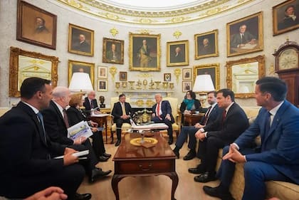 Las imágenes de la reunión entre Trump y Petro muestran un ambiente distendido