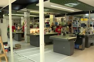 Las imágenes del negocio baleado